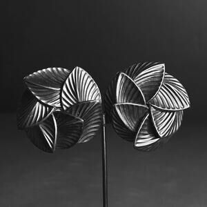 Black Carved Leaf Design Clip-On Earrings